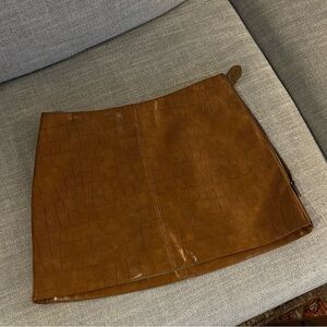 H&M Tan Croc-Pattern Mini Skirt